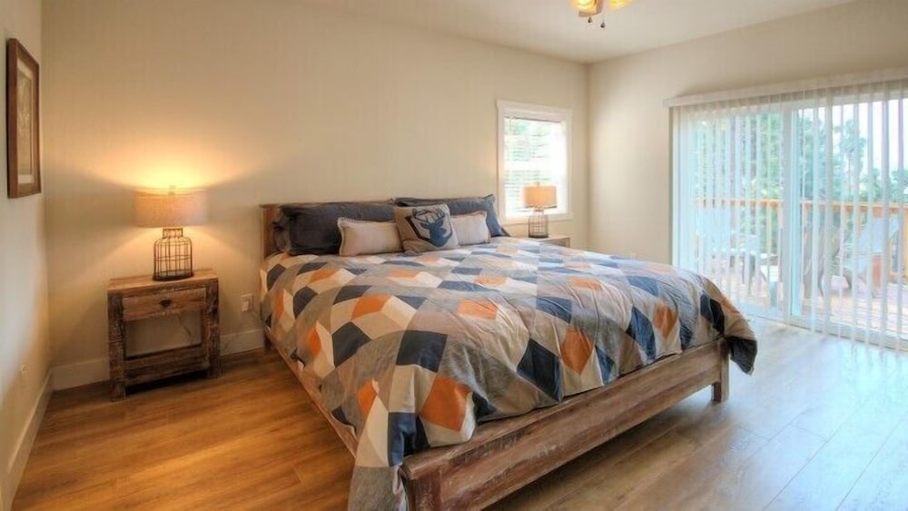 Scenic Wonders River Rock 3 Bedroom Loft view 4