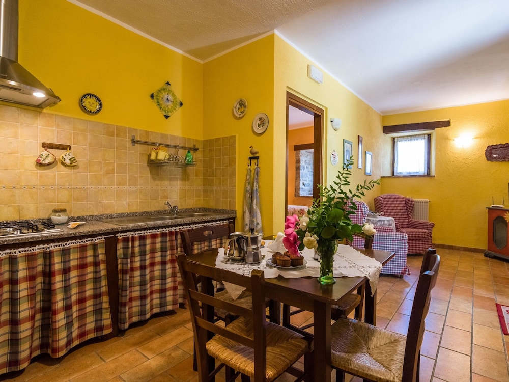 Farmhouse in Hilly Area in Gubbio With Pool view 4