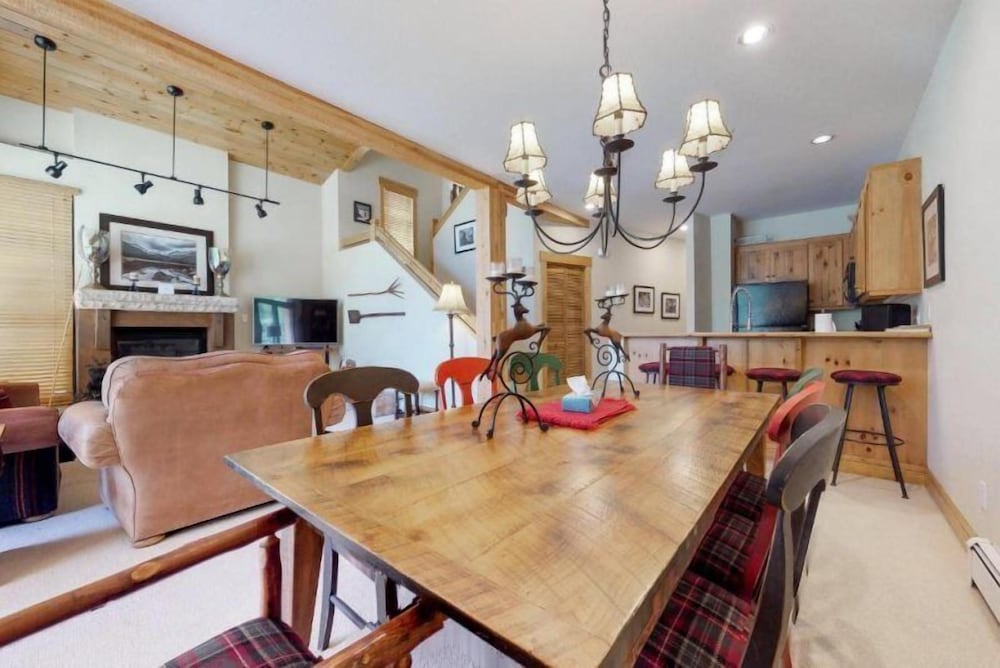 Family Friendly 3 Bedroom Mountain Vacation Rental in Keystone With Complimentary Shuttle Service and Hot Tub Access view 5