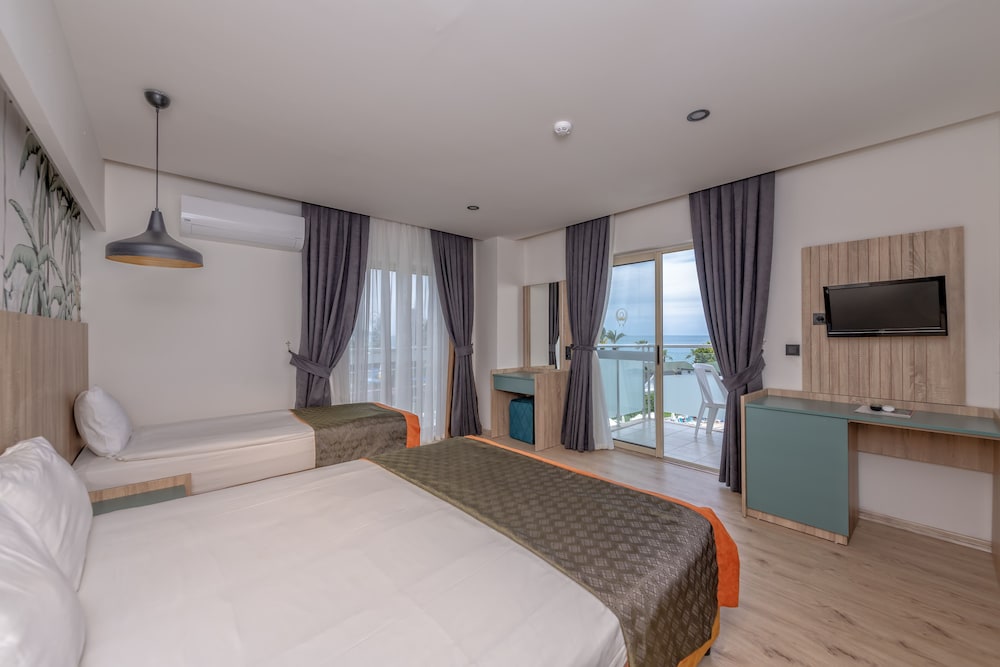 Lims Bona Dea Beach Hotel – All Inclusive