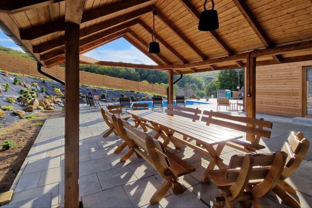 Holiday Home Wisniowa With Pool and Nature