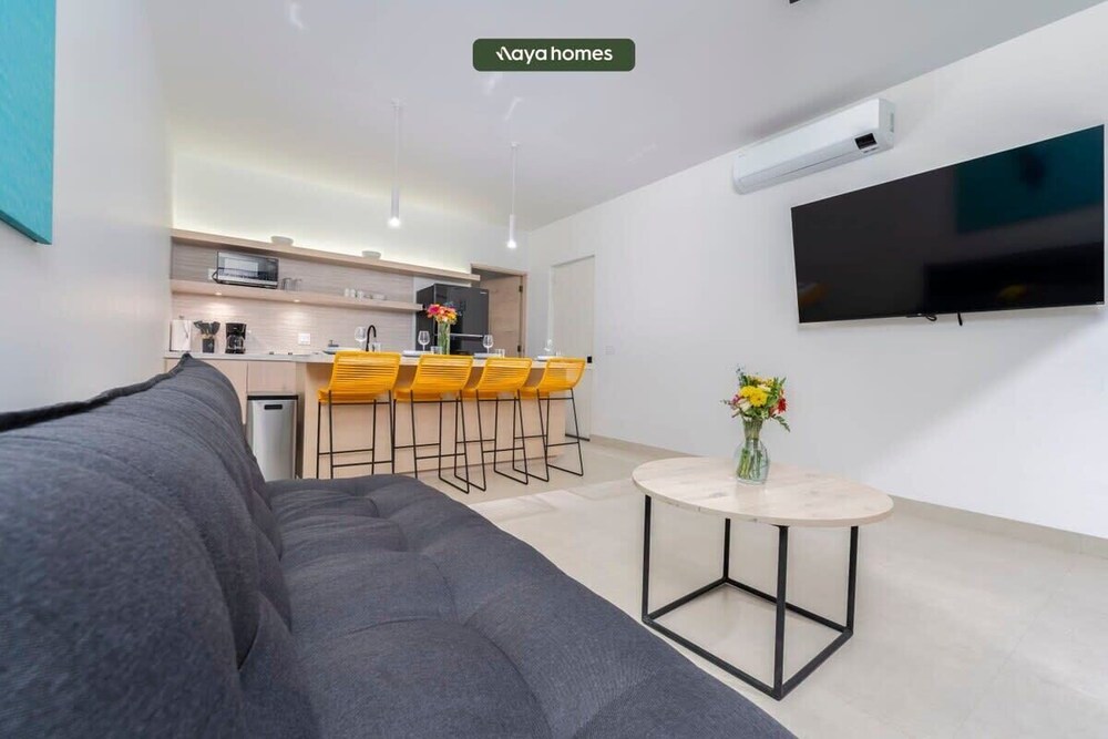 New 1BR Condo Near Marina - Downtown - Pool - King