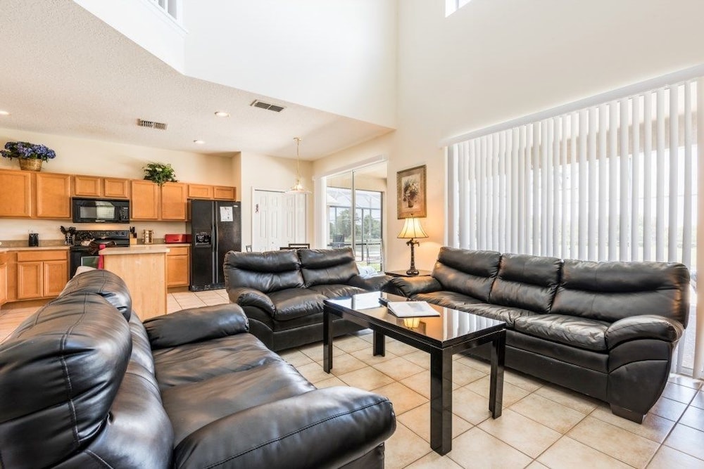 7BR Pool Home Emerald Island by SHV-8409
