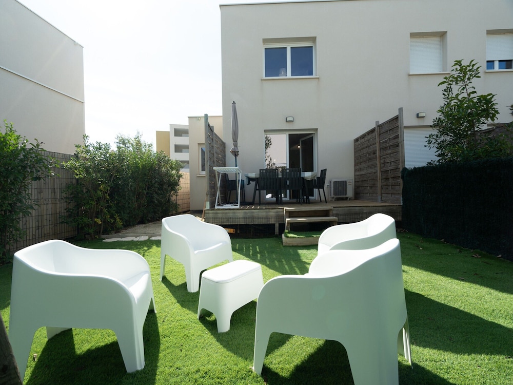 Sunny Villa Stay in Serignan