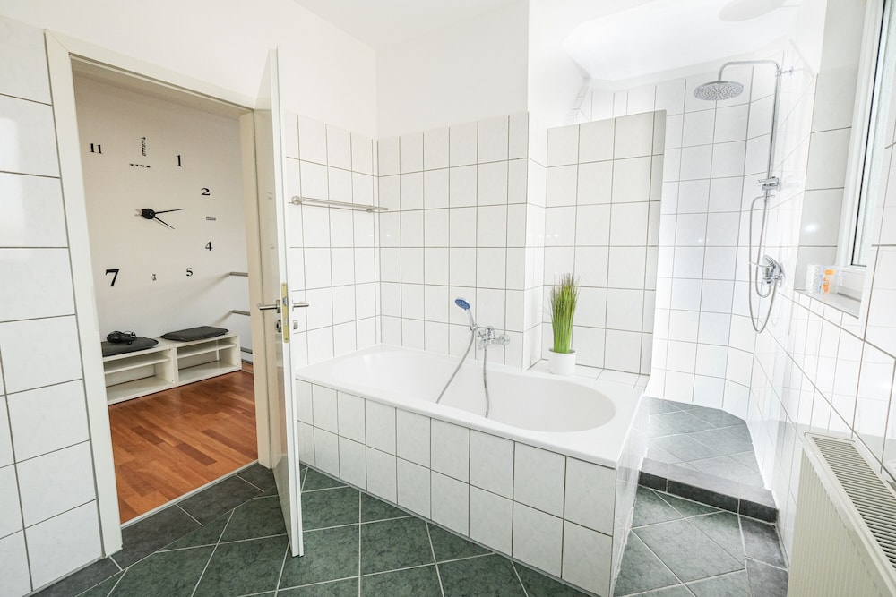 Apartment mit Wohnflair view 3