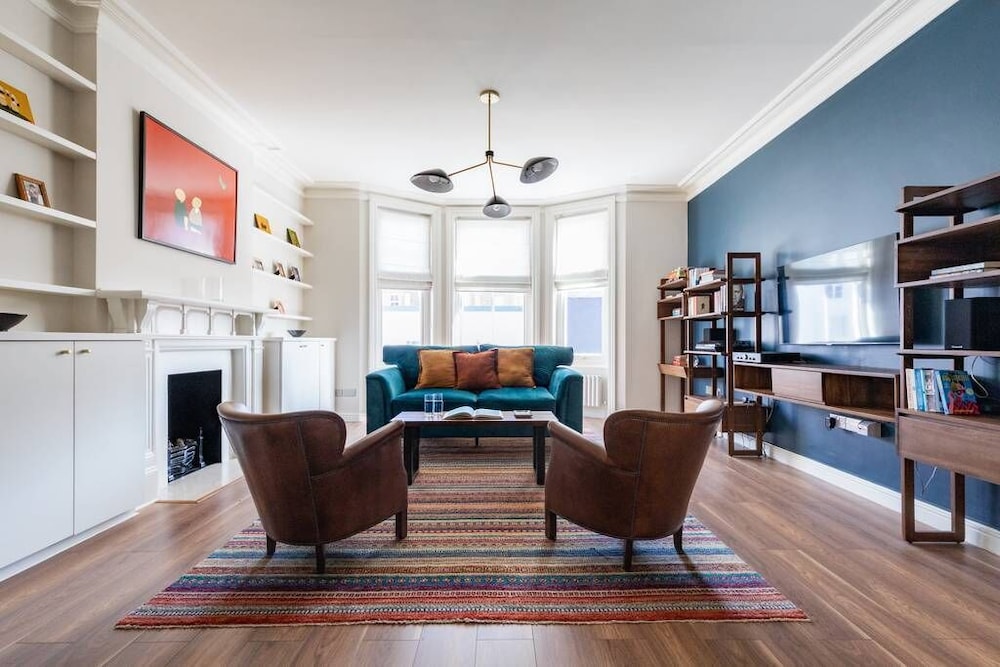 Abingdon Road IV by Onefinestay