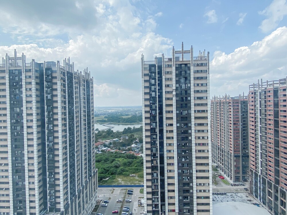 Modern Style 2Br Apartment At Meikarta