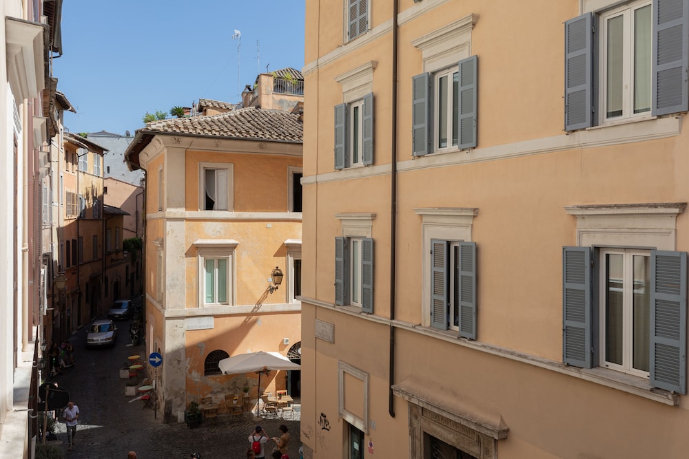 Navona Penthouse