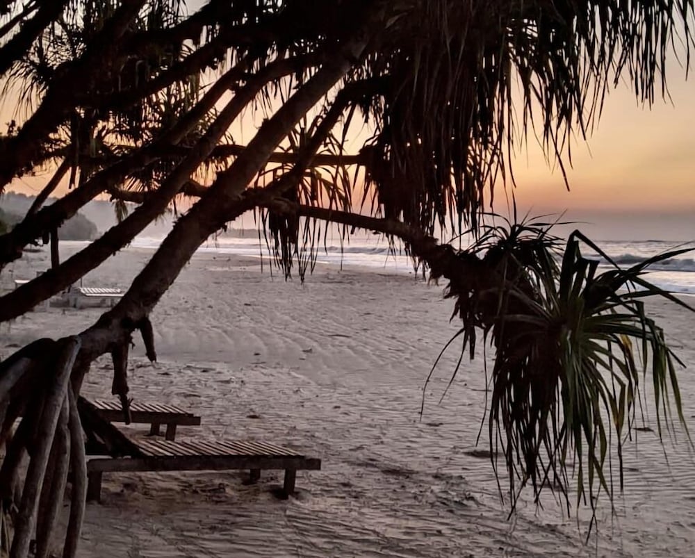 Isana Beach House