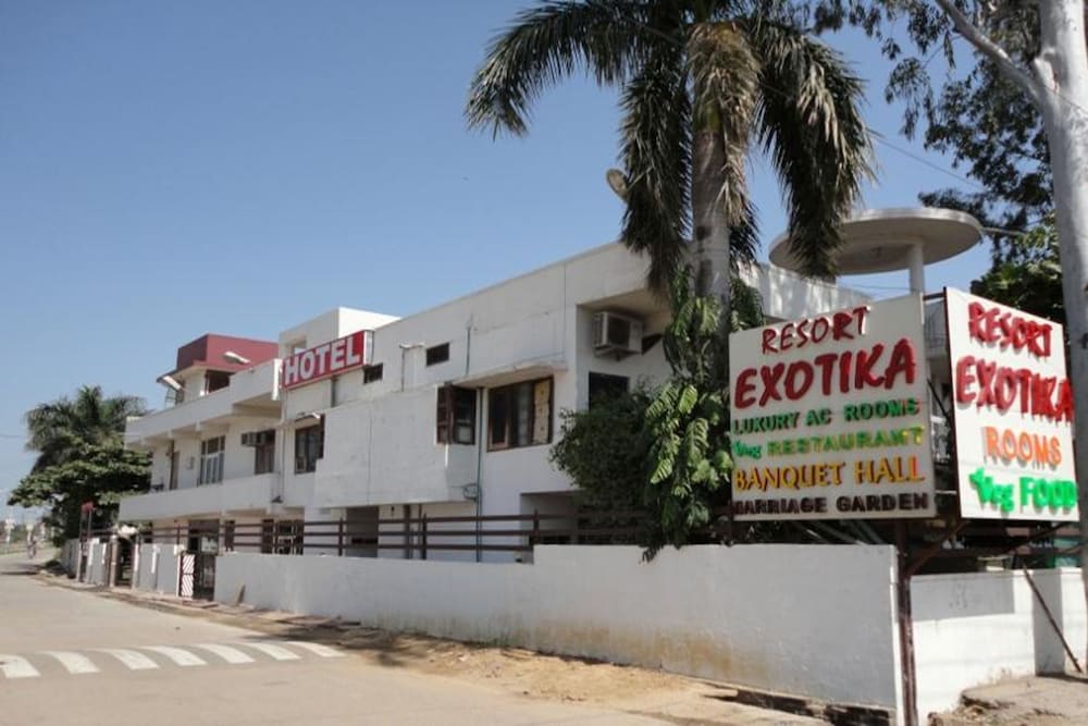Exotika Express Resort