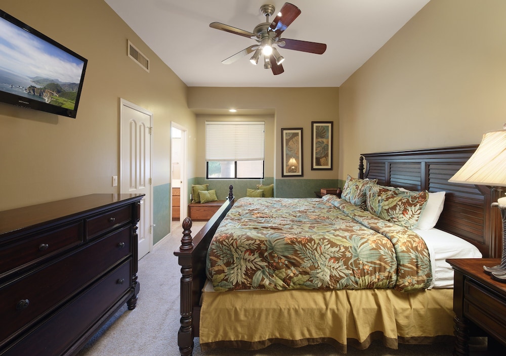 Valley View Villa - Private Pool - Hidden Bedroom