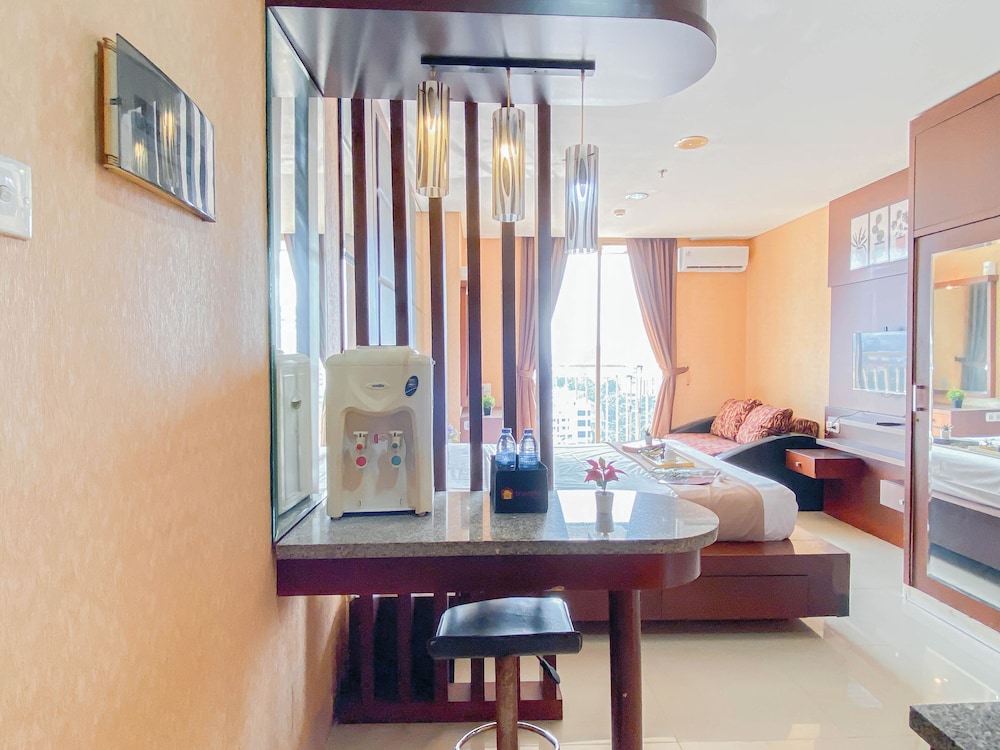 Warm Wood Accents Studio At Mangga Dua Apartment
