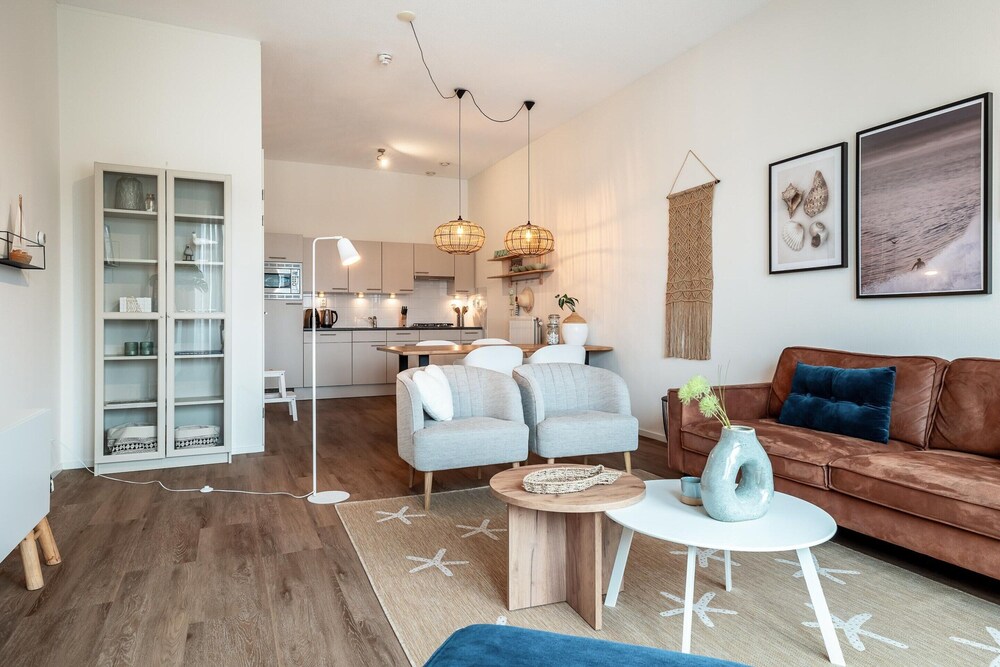 Beautiful Apartment With Harbour Views