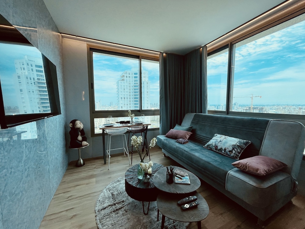 Carmel Holiday Apartments