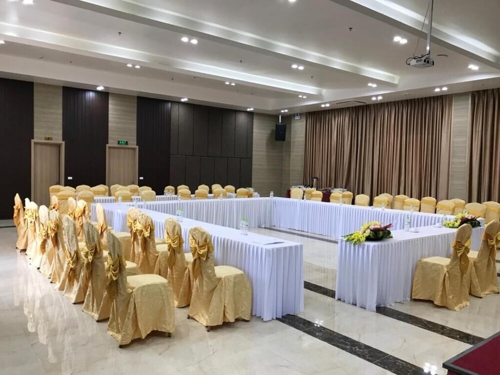 meeting & event spaces