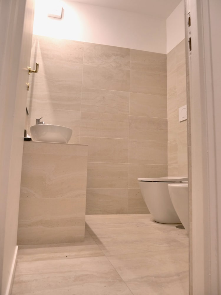 HELMIRAGE SUITE VIA DEL CORSO