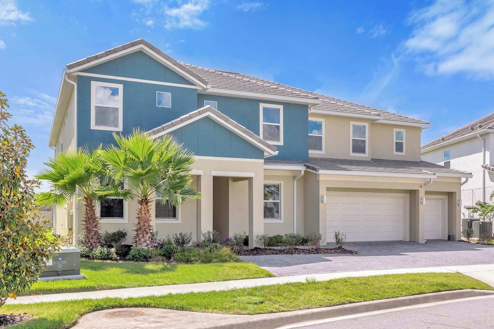 Upstay Epic 15br Mansion for Big Groups Near Parks