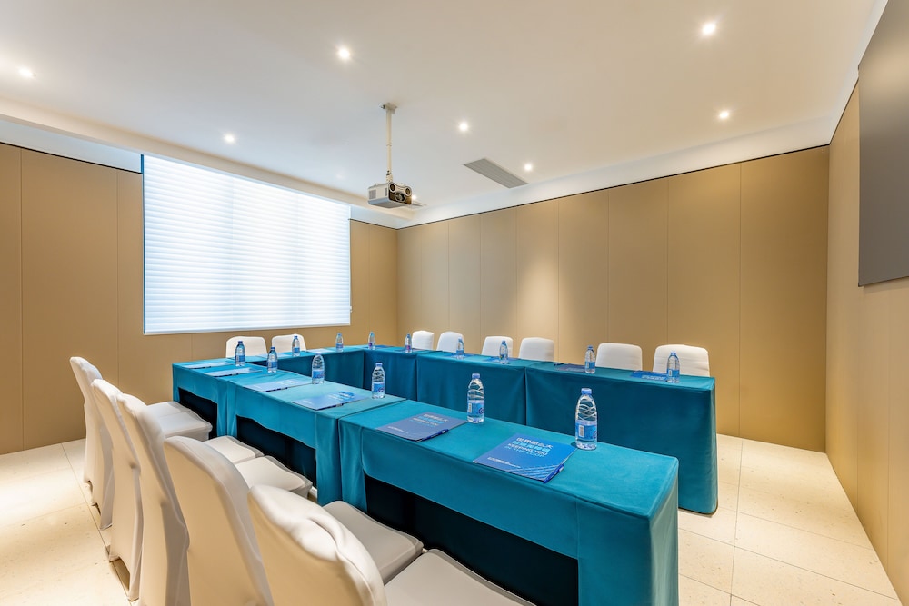 Holiday Inn Express Zhuhai Guishan Island by IHG