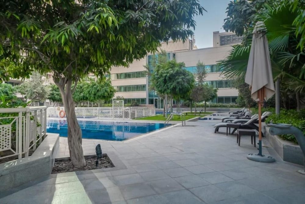 BellaVista-Exuberant-1BR- Fountain Views