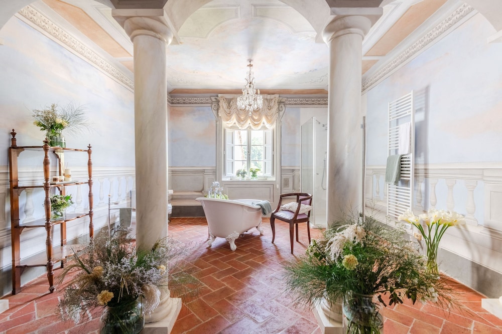 Villa Antica in Lucca