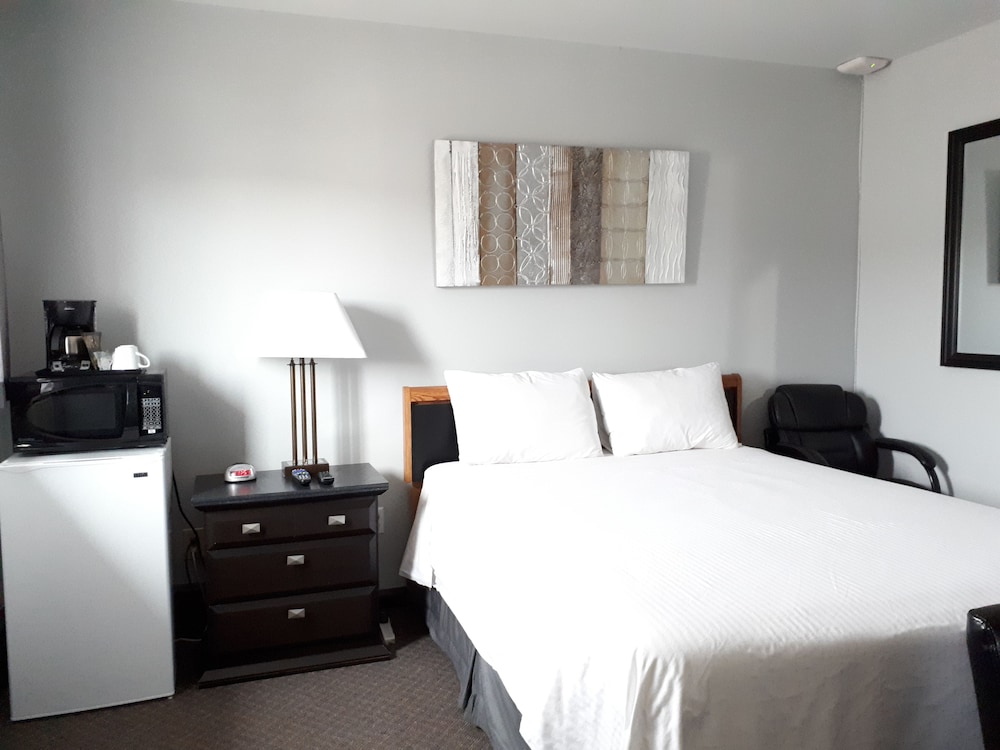 Interlake Motel