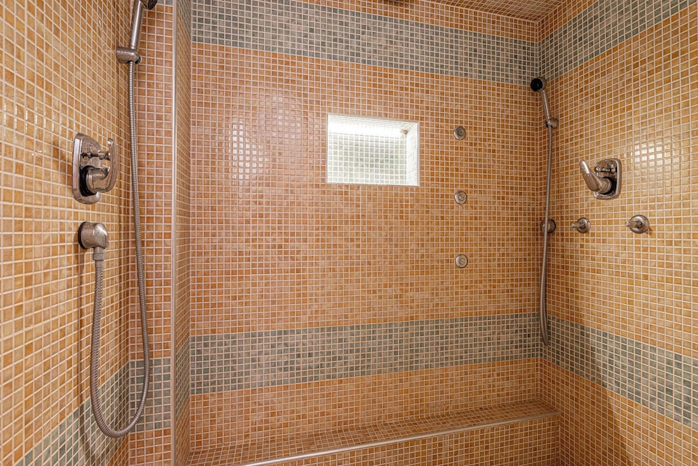 Lavrič Hideaway Apartment 4 view 5