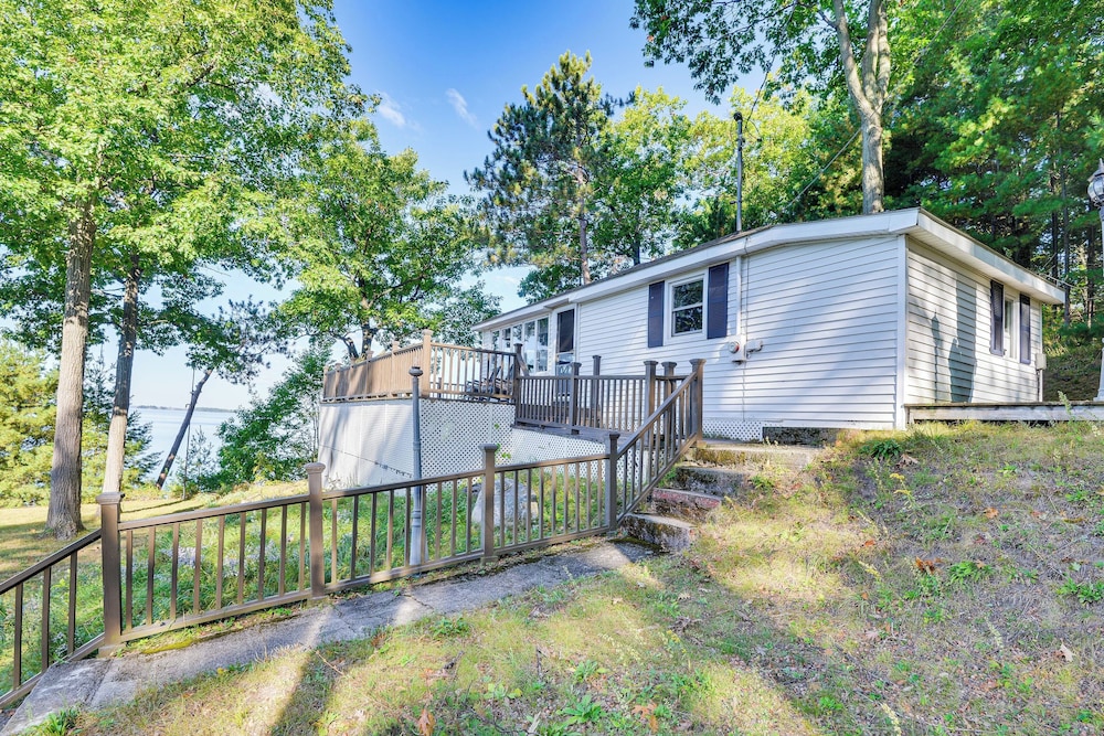 St Lawrence River Cottage w/ Panoramic Views!