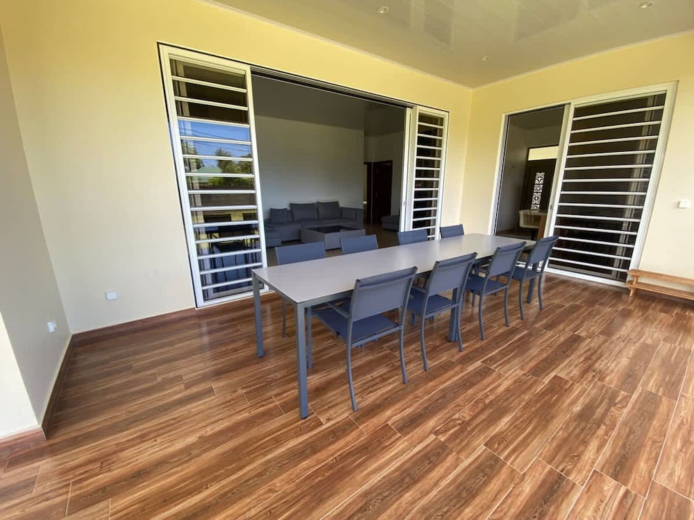 Fare Avea in Mahina With 3 Bedrooms and 2 Bathrooms