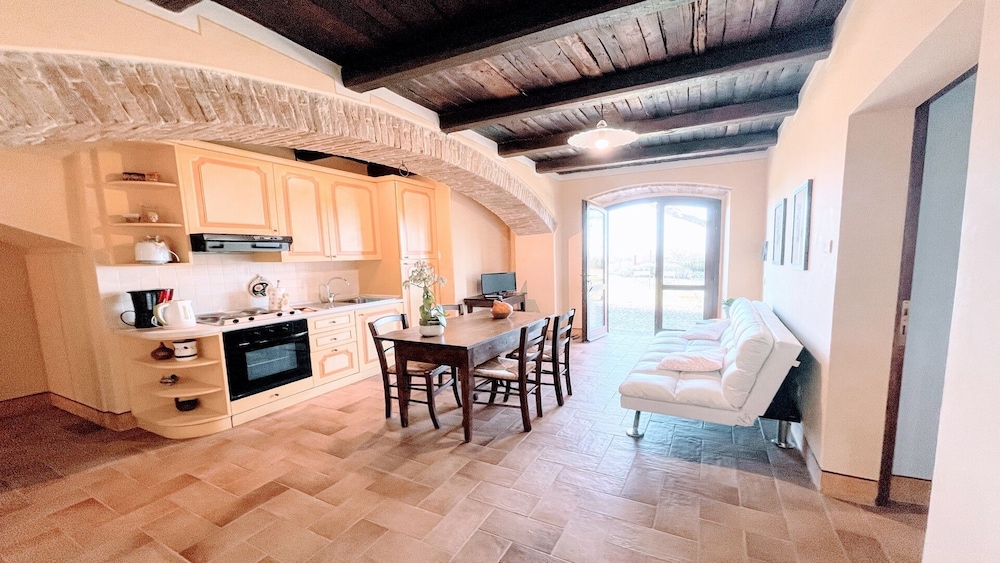 Open Pool Villa in Italy - Spoleto Umbria - Property Image 53