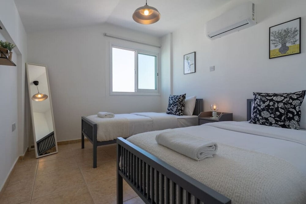 Chloris 3- Bedroom Apartment in Larnaca