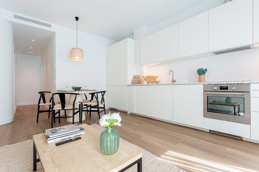 Bright 2BD Apartment in Madrid Zabaleta IV