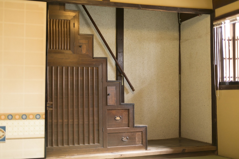 Guesthouse Tomari-ya Caters to Women