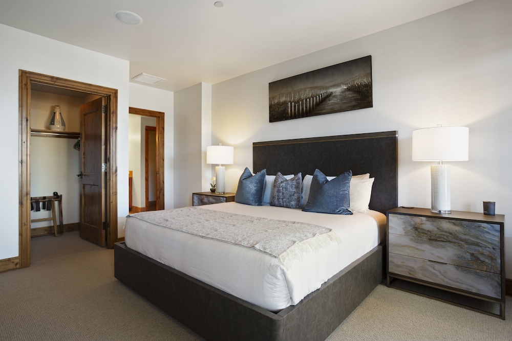 Shooting Star Lodge at Deer Valley Resort - Two Bedroom Residence #103 2 Condo