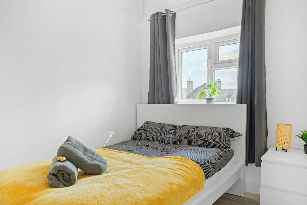 Isimi Luxurious House 4-bed in Alfreton Derby