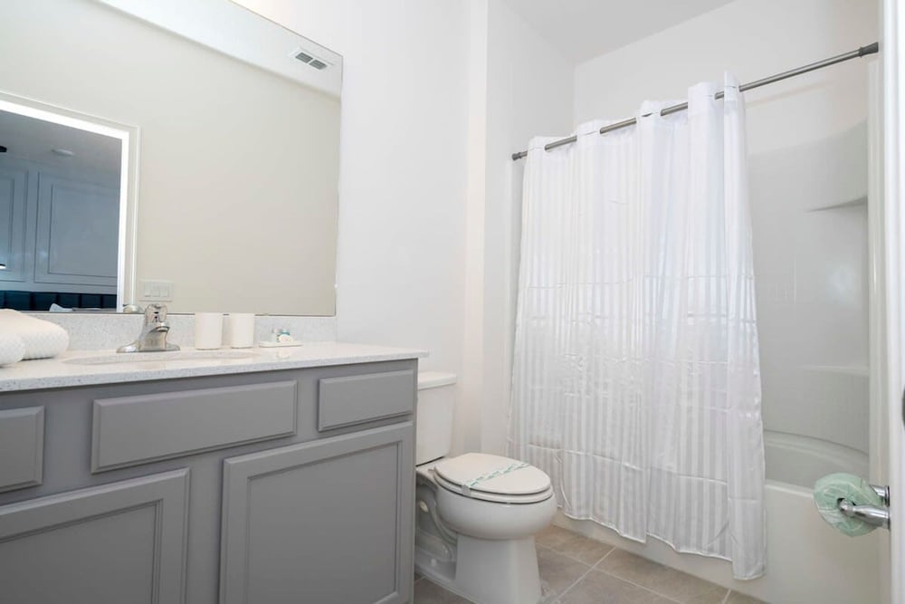 6163 Fantastic Home With 12bd