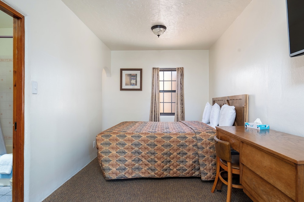 Santa Fe Vacations - King's Rest Court Inn - Property Image 60