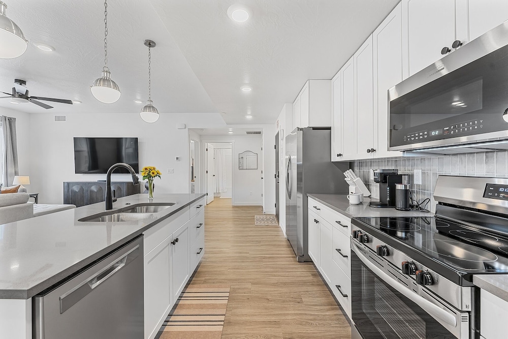 Starlight Crossing 4 Bedroom Condo