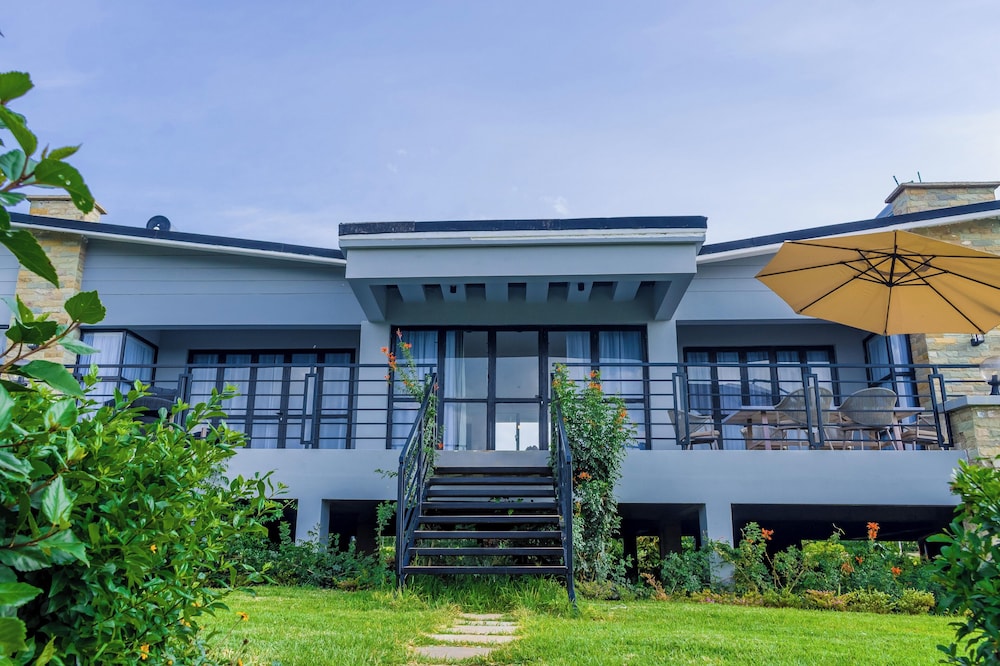 Tufaha Resort