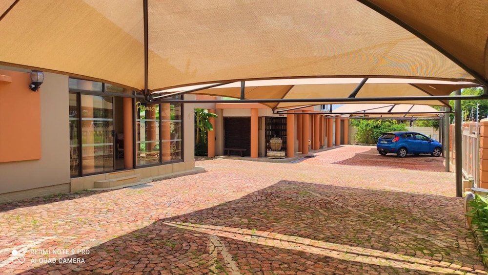 Premiere Guest House