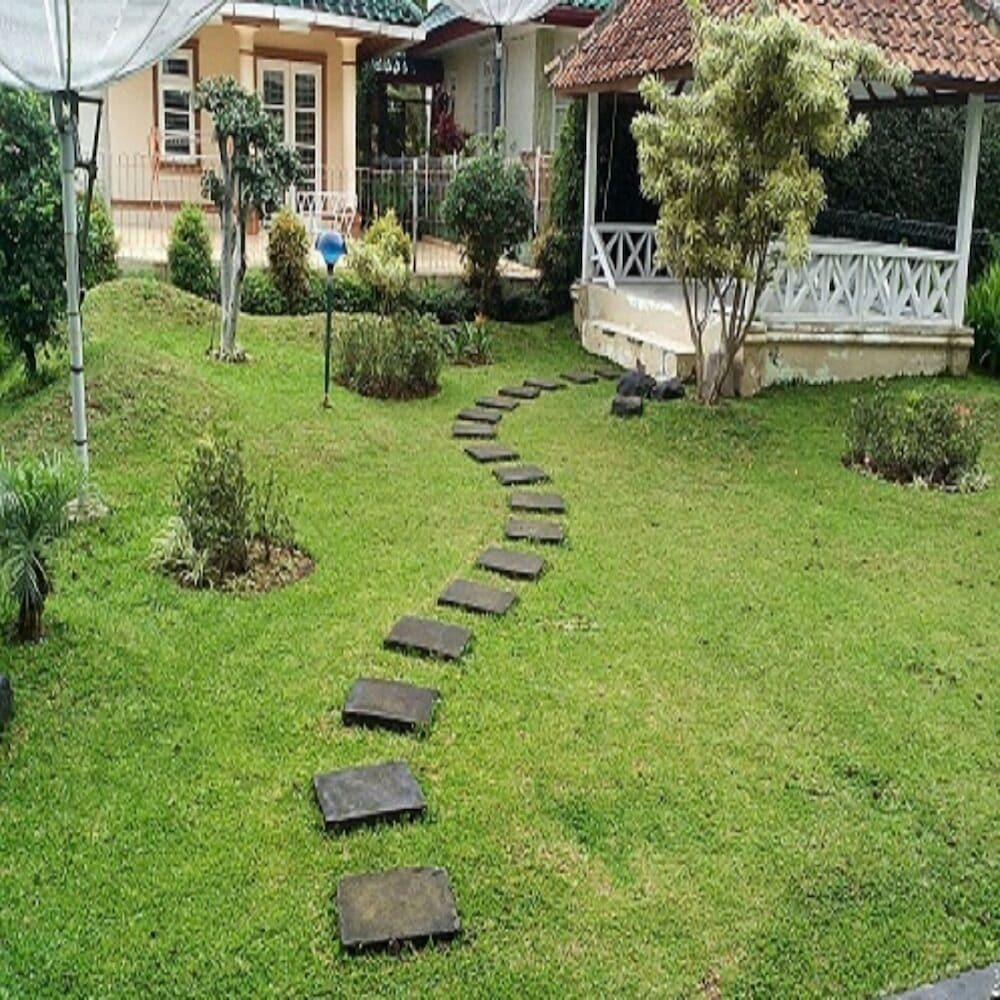 Villa Puncak Resort