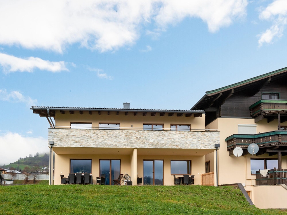 Apartment in Piesendorf Near Ski Slopes