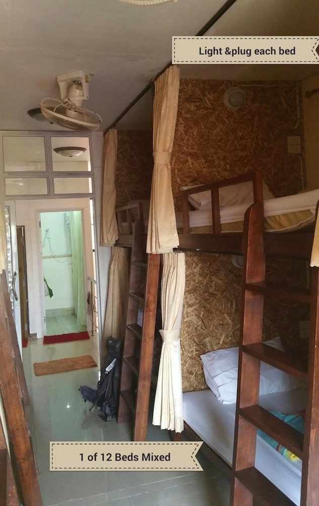 Chiangmai Gate Capsule Hostel