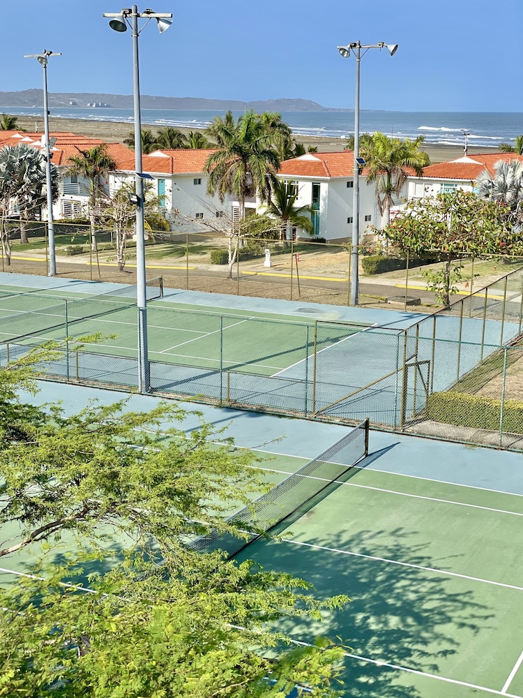 Casa Del Mar