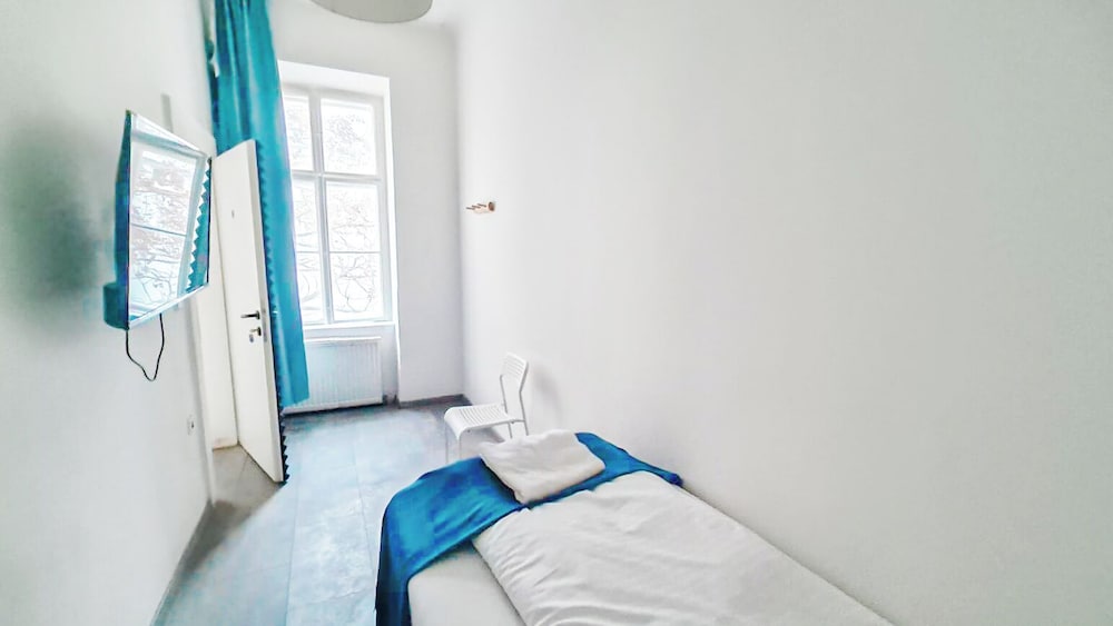 Modern 3BR Apartment Close to Belvedere