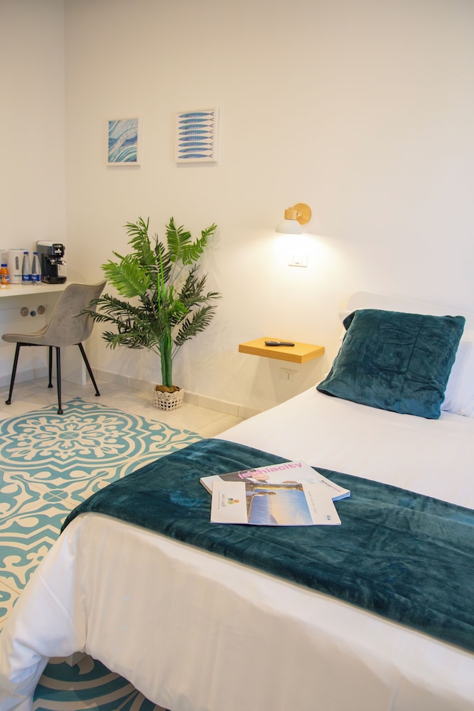 Via Roma Suites