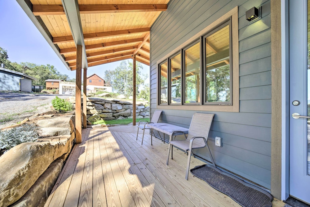 Contemporary Home w/ Deck & Mountain Views! view 3