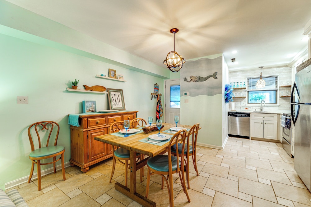 ~ 1 Block to Bethany Beach, Retreat w/ Pool Access