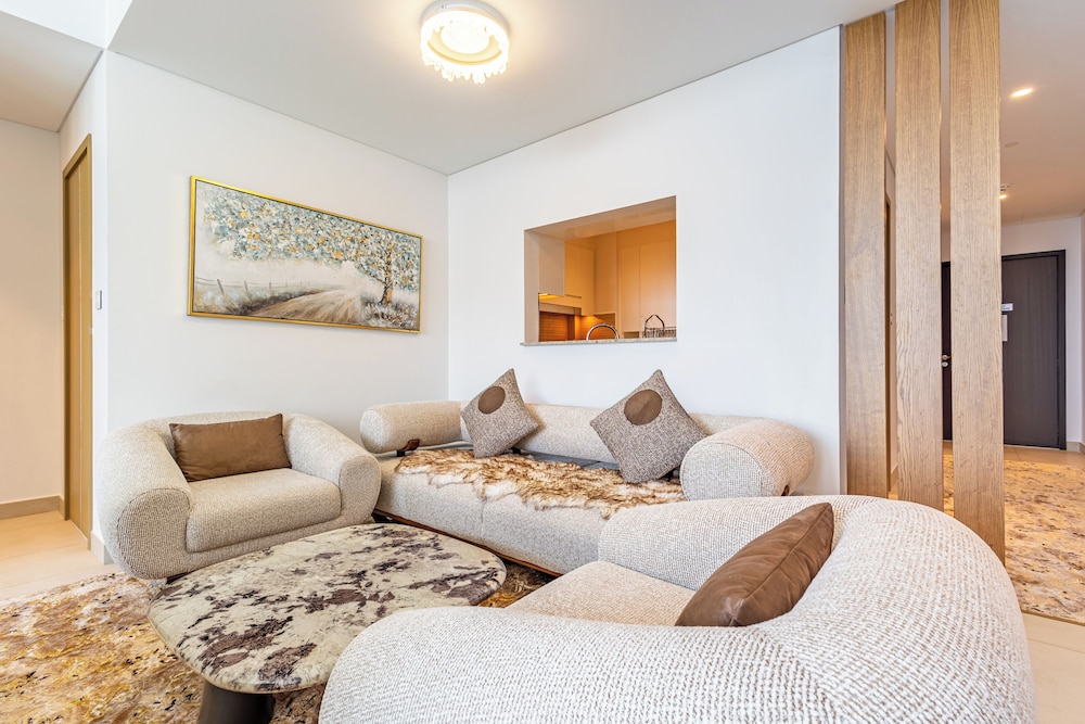 Superhost Elegant 3BR Burj Khalifa View
