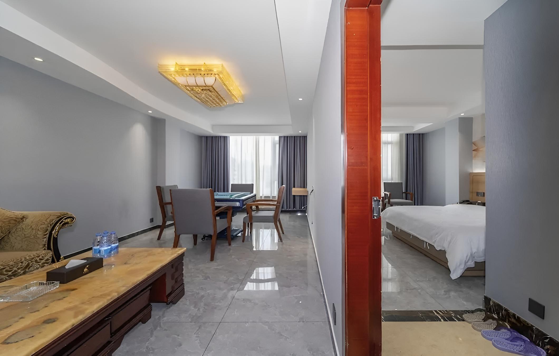 YUAN FENG HOTEL
