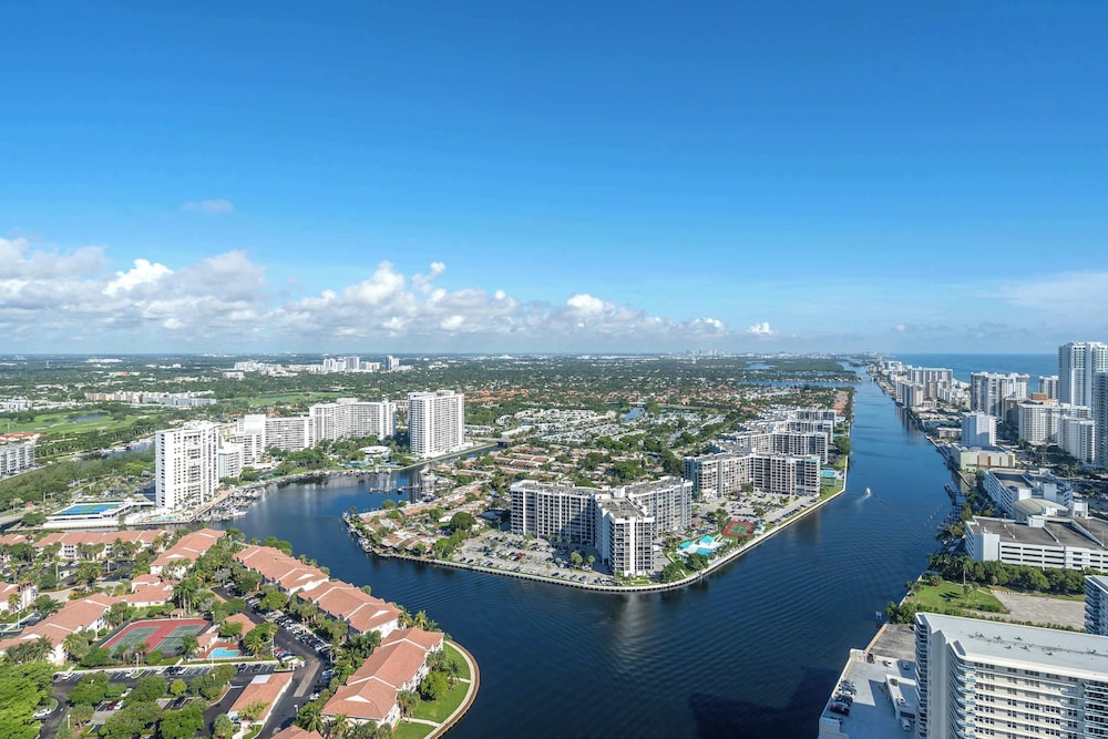 Ocean Eagle View - Luxury Oceanfront Stay for 6